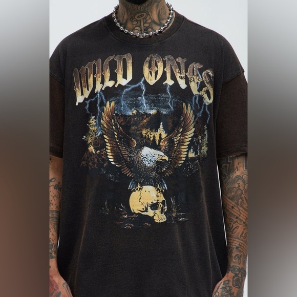 Fashion Nova • nwt Black Graphic Eagle wild ones Tee PTP 28” L34” - Picture 2 of 6